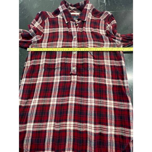 American Eagle Outfitters red plaid flannel boyfriend fit Medium long sleeved - Picture 4 of 8